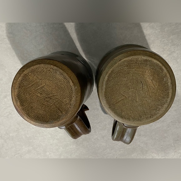 Set of 2 handmade pottery coffee tea mugs - Picture 3 of 12